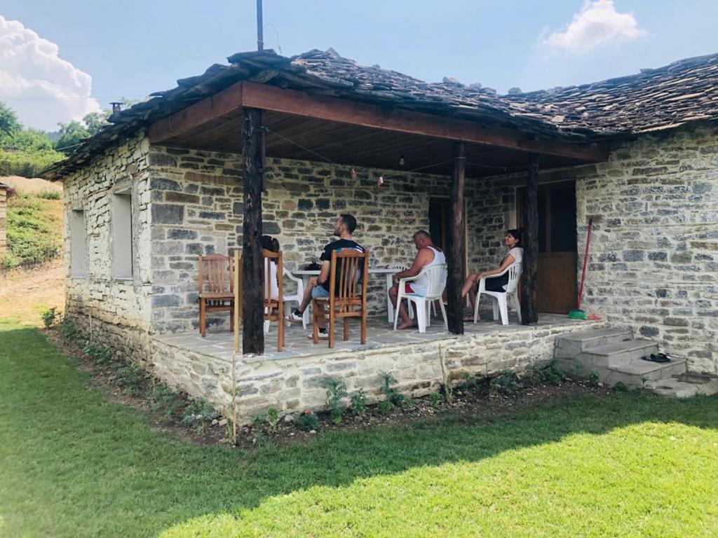 Guest House Qafe Dardha - Tomorr National Park Qafe Dardhe Exterior foto