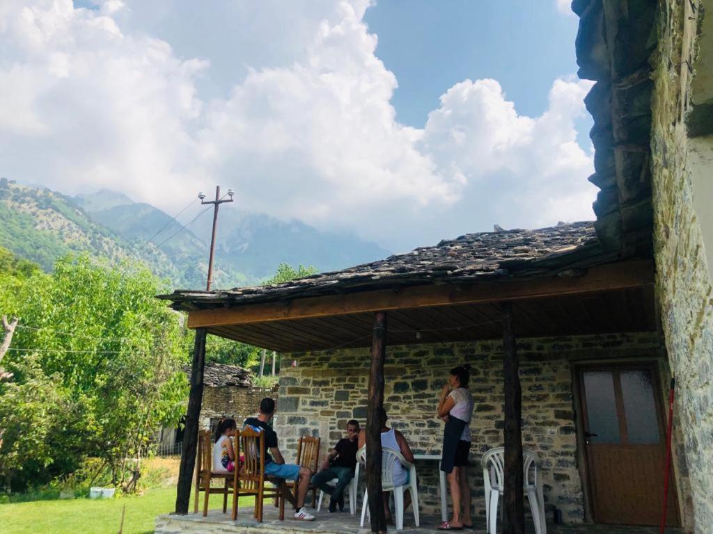 Guest House Qafe Dardha - Tomorr National Park Qafe Dardhe Exterior foto